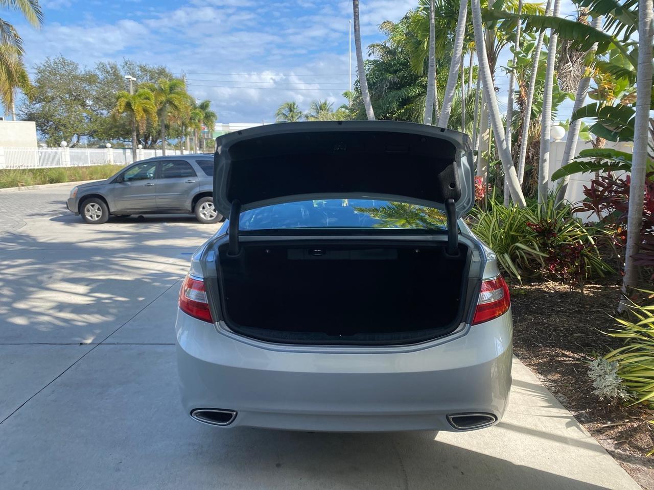 2013 Hyundai Azera LOW MILES 12,752 LEATHER LOADED Pompano Beach FL