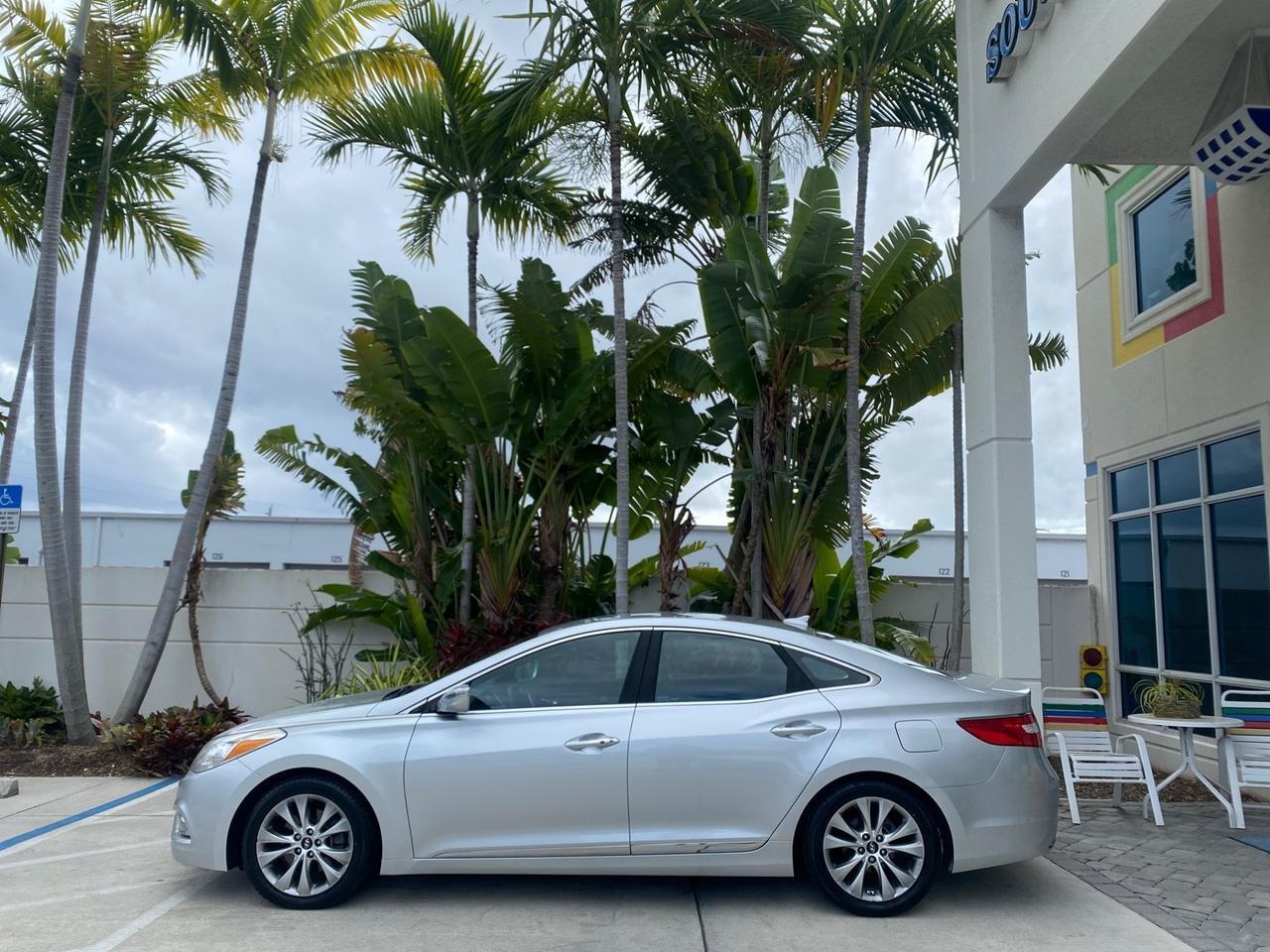 2013 Hyundai Azera LOW MILES 12,752 LEATHER LOADED Pompano Beach FL