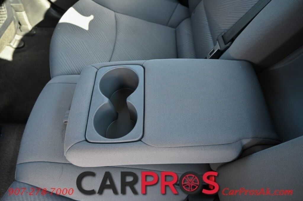 2013 Hyundai Elantra GLS - Automatic - Keyless Entry - Power Mirrors, Windows & Door Locks - Cruise Control - Air Conditioning - Alloy Wheels Anchorage AK