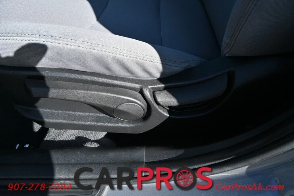 2013 Hyundai Elantra GLS - Automatic - Keyless Entry - Power Mirrors, Windows & Door Locks - Cruise Control - Air Conditioning - Alloy Wheels Anchorage AK