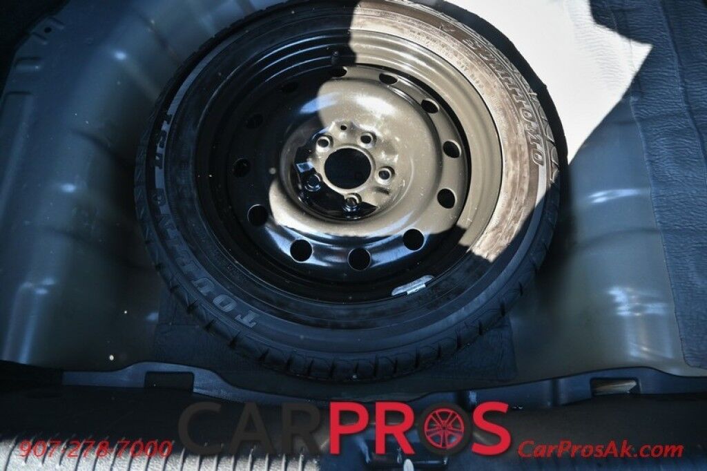 2013 Hyundai Elantra GLS - Automatic - Keyless Entry - Power Mirrors, Windows & Door Locks - Cruise Control - Air Conditioning - Alloy Wheels Anchorage AK