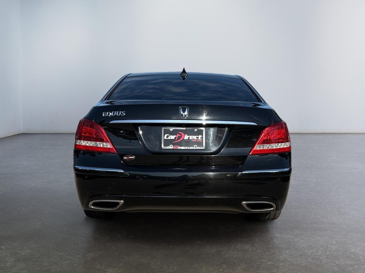 2013 Hyundai Equus Signature, NAVIGATION, BLUETOOTH, HEATED & VENTILATED SEATS, PUSH BUTTON START, HEATED REAR SEATS, TURN SIGNAL INDICATIORS, POWER SUNROOF, LOW MILEAGE, COME RIDE IN LUXURY AT CAR DIRECT! Virginia Beach VA