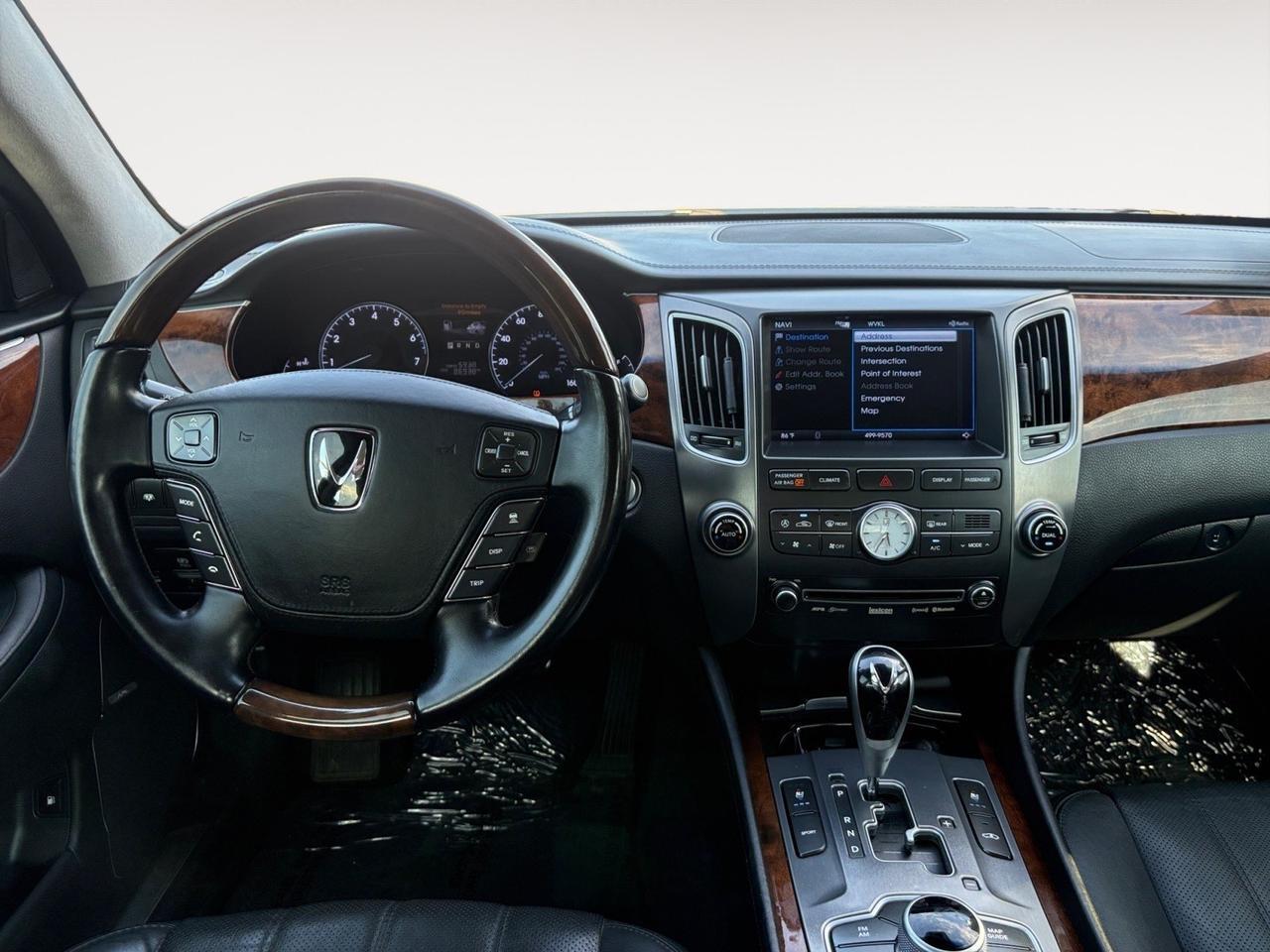 2013 Hyundai Equus Signature, NAVIGATION, BLUETOOTH, HEATED & VENTILATED SEATS, PUSH BUTTON START, HEATED REAR SEATS, TURN SIGNAL INDICATIORS, POWER SUNROOF, LOW MILEAGE, COME RIDE IN LUXURY AT CAR DIRECT! Virginia Beach VA