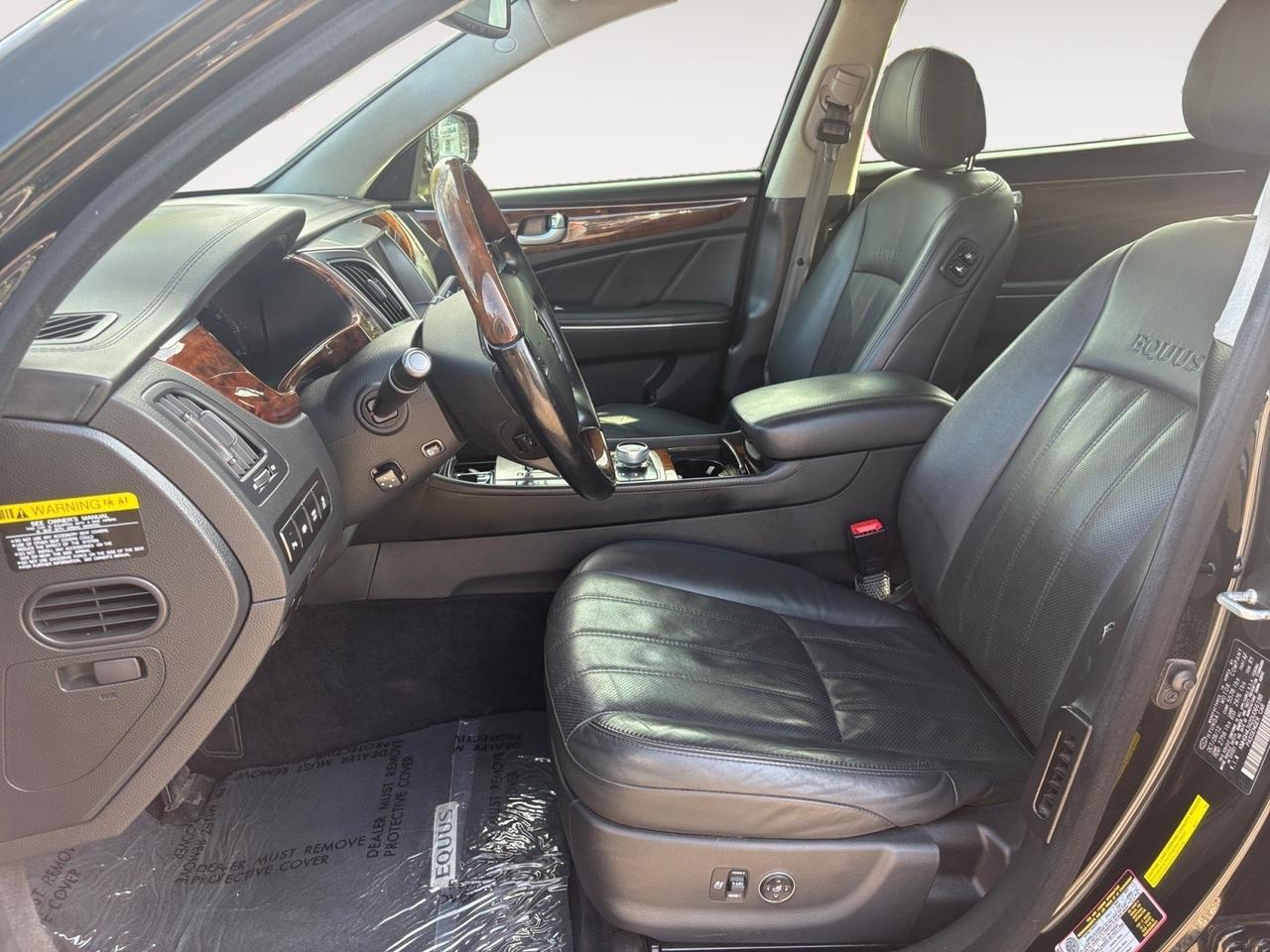 2013 Hyundai Equus Signature, NAVIGATION, BLUETOOTH, HEATED & VENTILATED SEATS, PUSH BUTTON START, HEATED REAR SEATS, TURN SIGNAL INDICATIORS, POWER SUNROOF, LOW MILEAGE, COME RIDE IN LUXURY AT CAR DIRECT! Virginia Beach VA