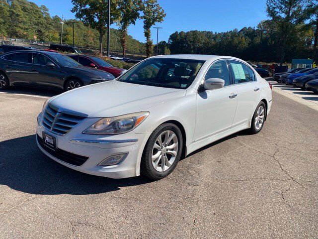 2013 Hyundai Genesis 3.8