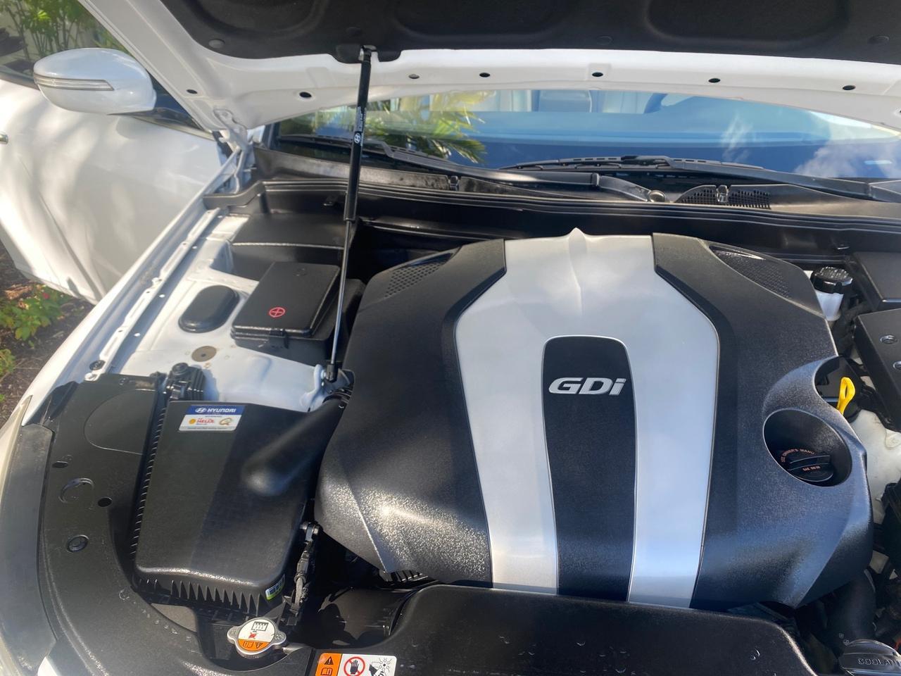 2013 Hyundai Genesis 3.8L LOW MILES 33,575 Pompano Beach FL