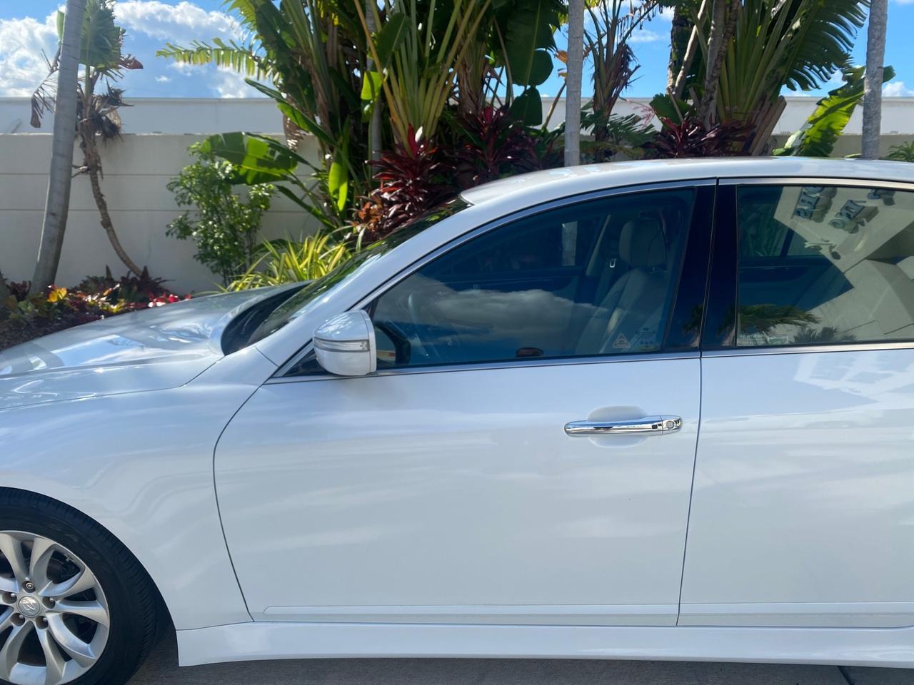 2013 Hyundai Genesis 3.8L LOW MILES 33,575 Pompano Beach FL
