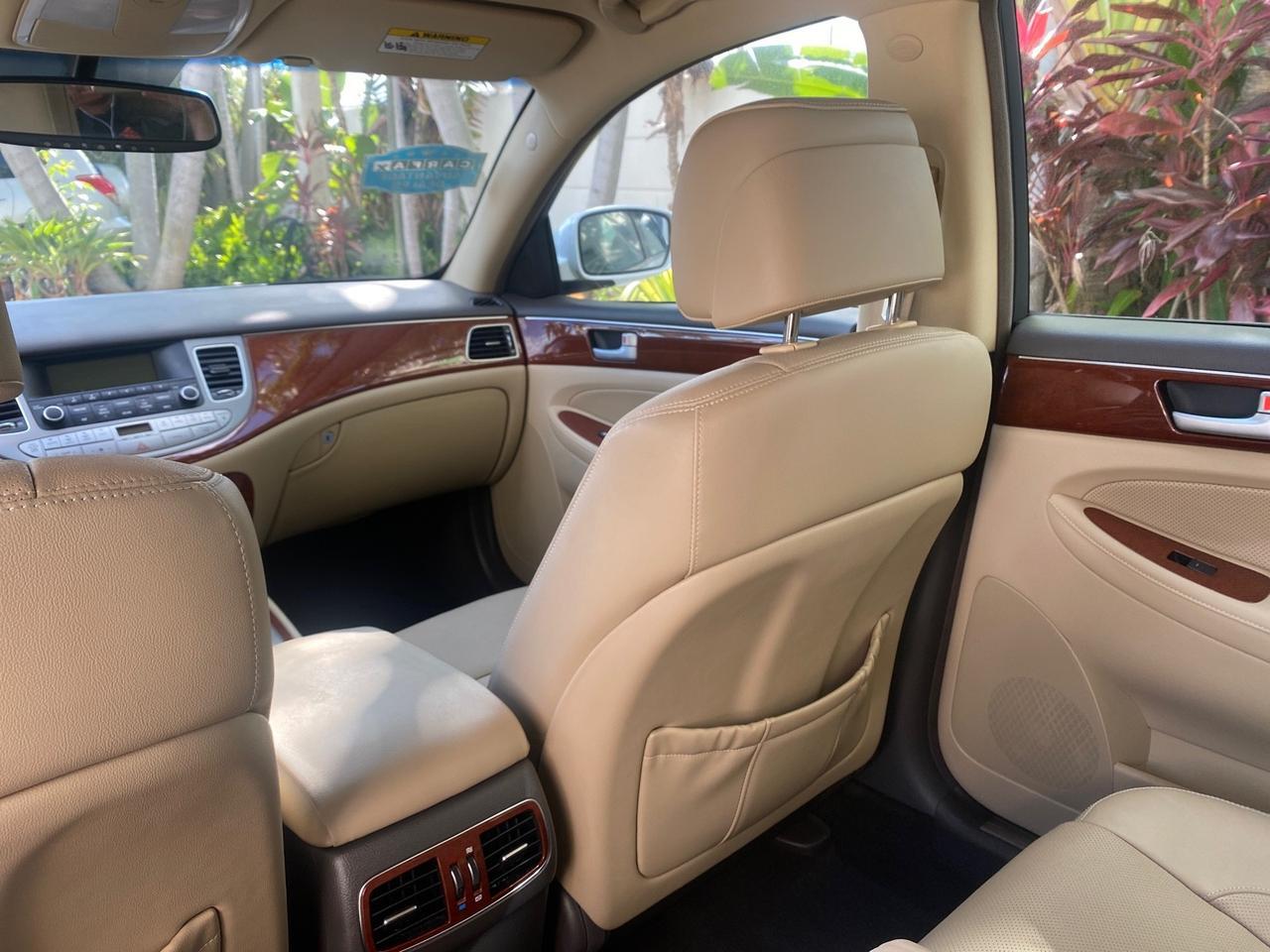 2013 Hyundai Genesis 3.8L LOW MILES 33,575 Pompano Beach FL