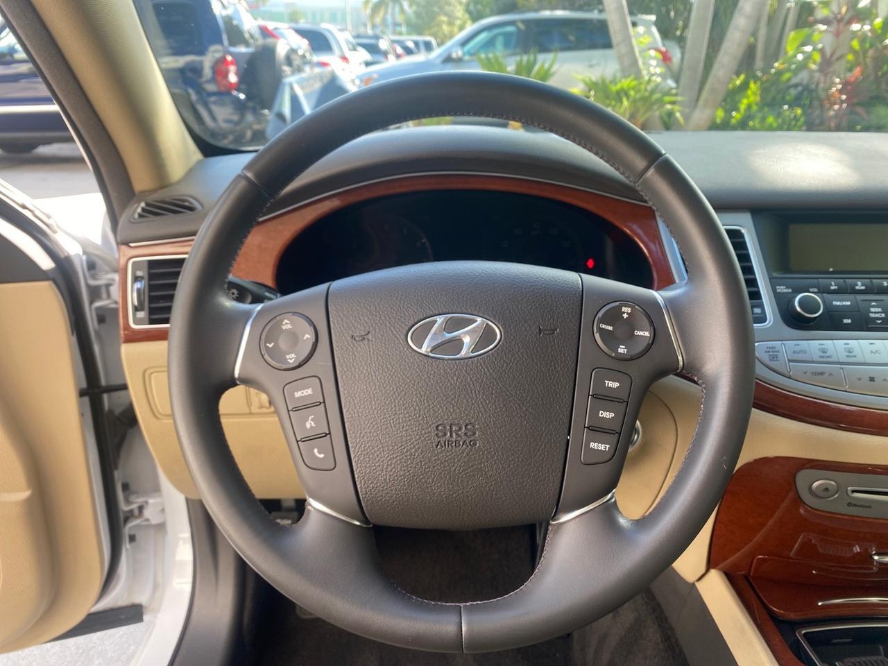2013 Hyundai Genesis 3.8L LOW MILES 33,575 Pompano Beach FL