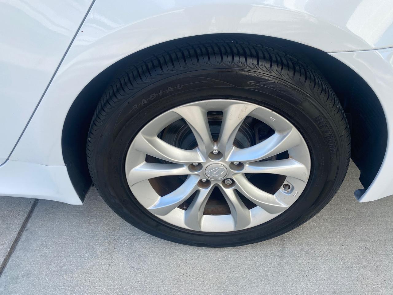 2013 Hyundai Genesis 3.8L LOW MILES 33,575 Pompano Beach FL