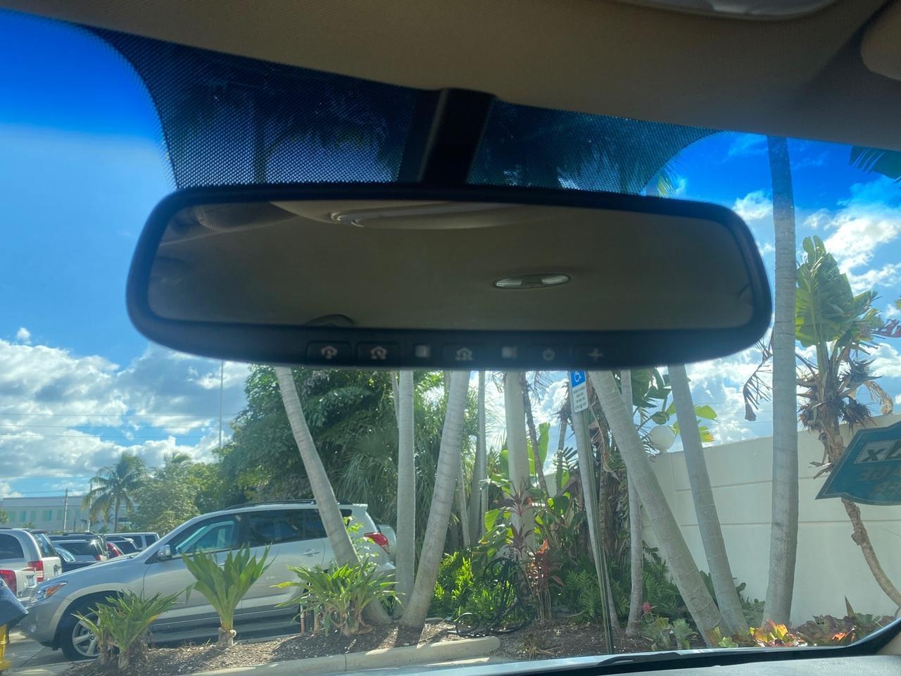2013 Hyundai Genesis 3.8L LOW MILES 33,575 Pompano Beach FL