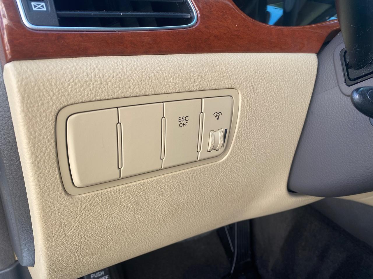 2013 Hyundai Genesis 3.8L LOW MILES 33,575 Pompano Beach FL