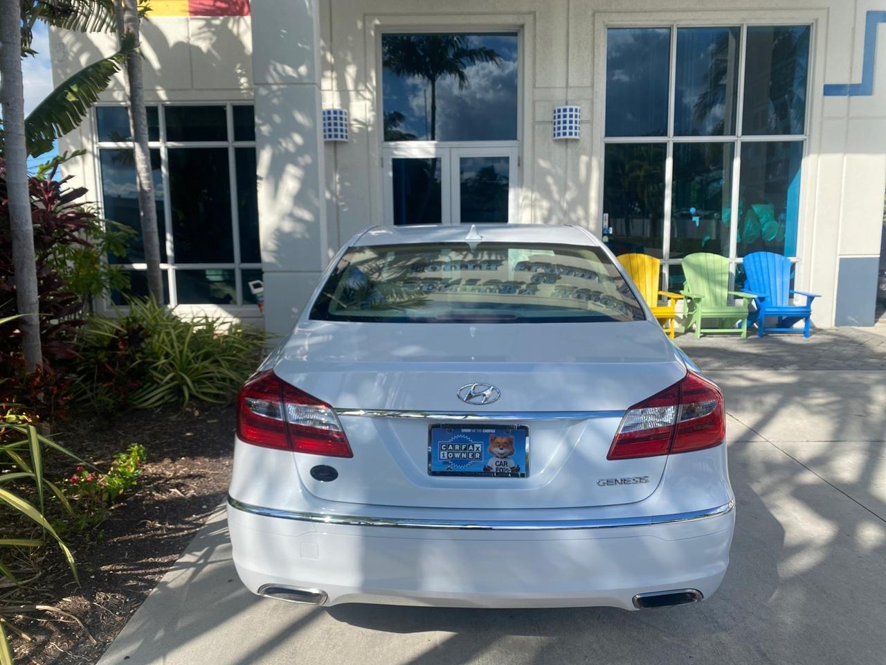 2013 Hyundai Genesis 3.8L LOW MILES 33,575 Pompano Beach FL