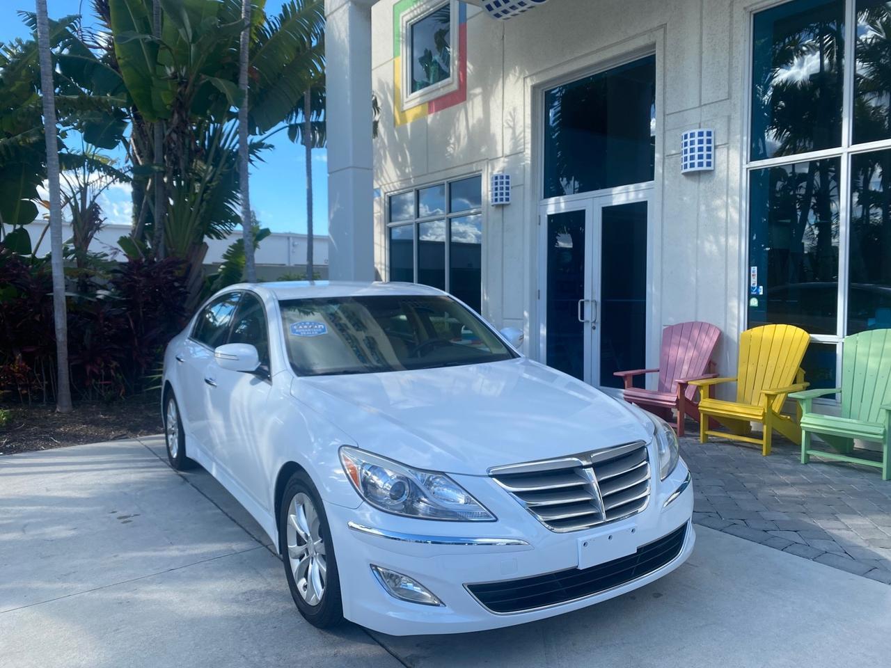 2013 Hyundai Genesis 3.8L LOW MILES 33,575 Pompano Beach FL