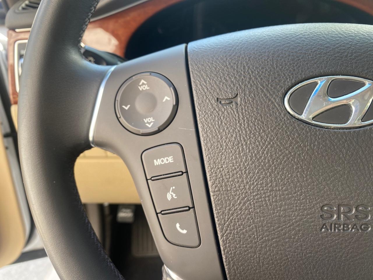 2013 Hyundai Genesis 3.8L LOW MILES 33,575 Pompano Beach FL