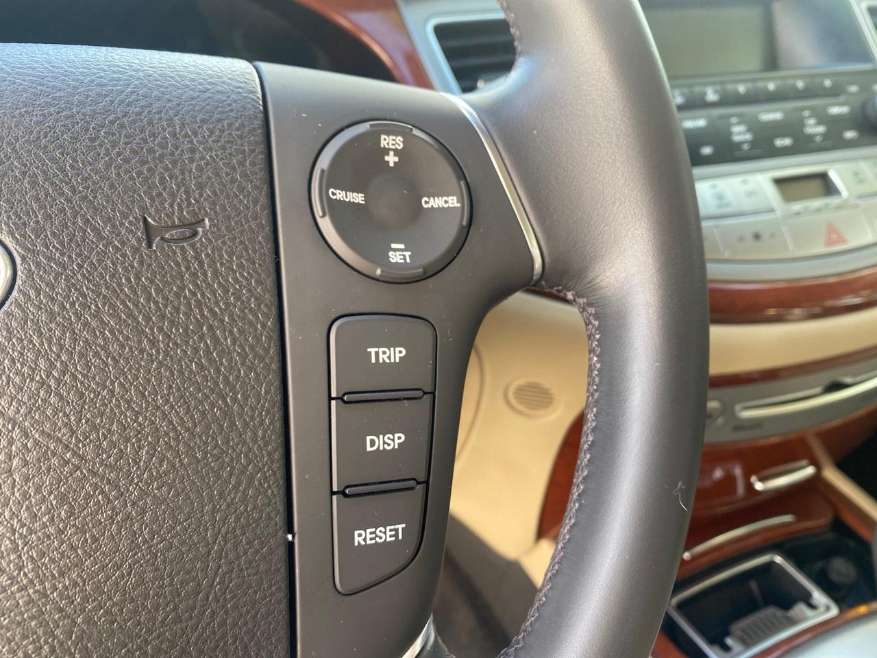 2013 Hyundai Genesis 3.8L LOW MILES 33,575 Pompano Beach FL