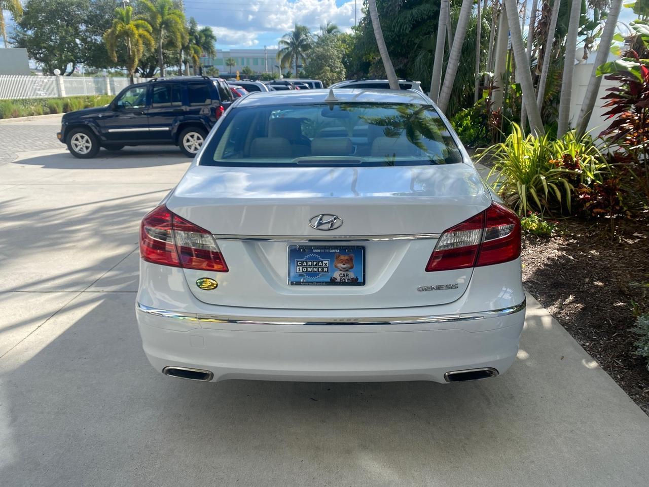 2013 Hyundai Genesis 3.8L LOW MILES 33,575 Pompano Beach FL