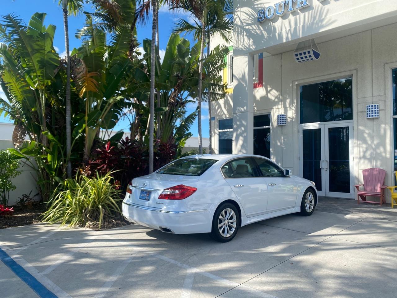 2013 Hyundai Genesis 3.8L LOW MILES 33,575 Pompano Beach FL