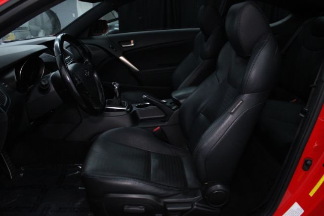 2013 Hyundai Genesis Coupe 3.8 Track Chantilly VA