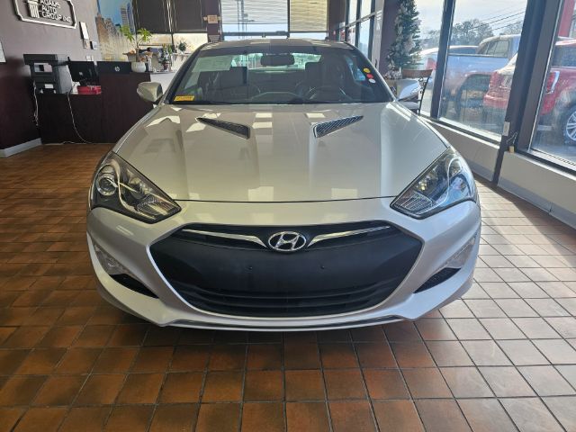 2013 Hyundai Genesis Coupe 3.8 Track