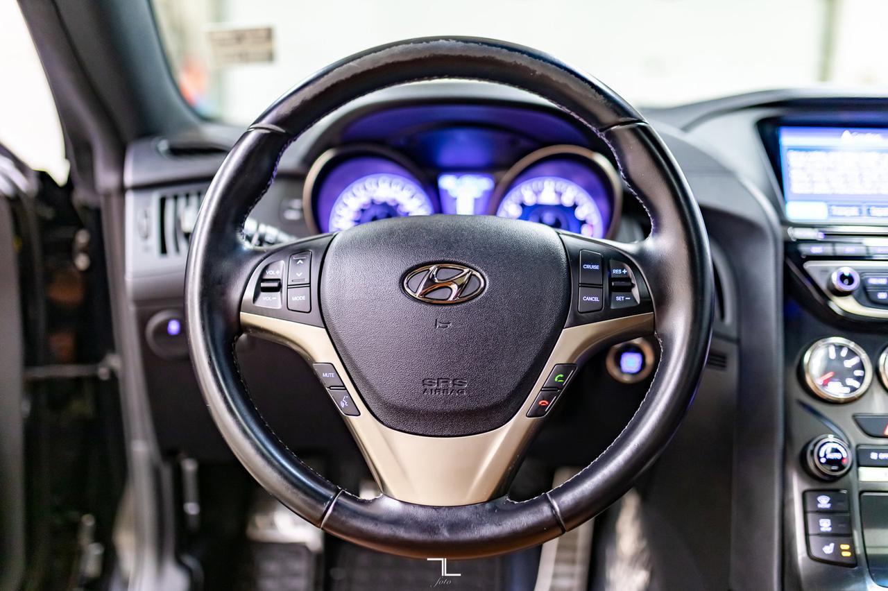 2013 Hyundai Genesis Coupe GT Manual Leather Roof Nav 19" Wheels Red Deer AB