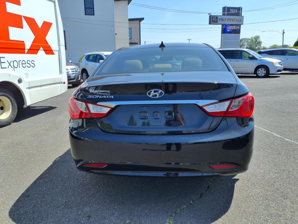 2013 Hyundai SONATA GLS Levittown PA
