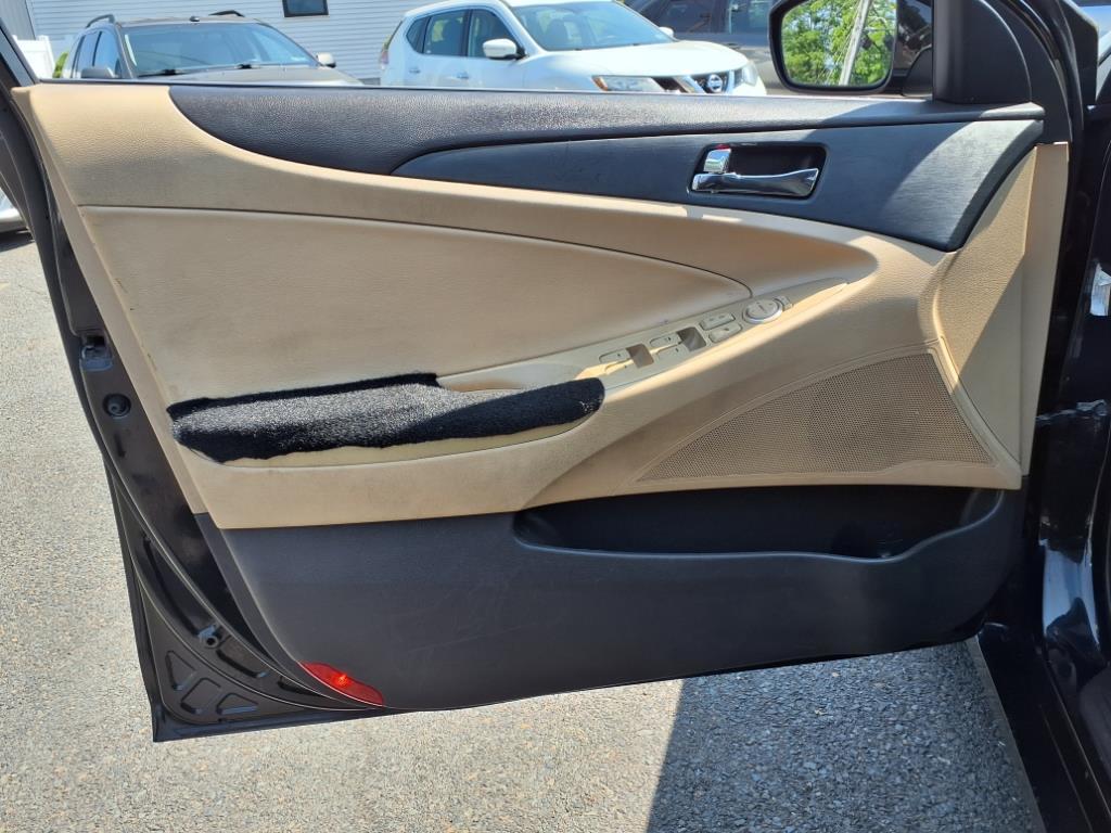 2013 Hyundai SONATA GLS Levittown PA