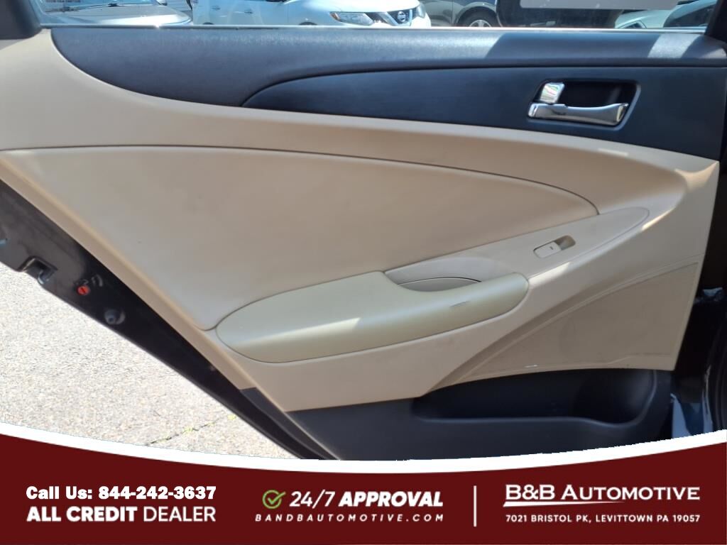 2013 Hyundai SONATA GLS Levittown PA