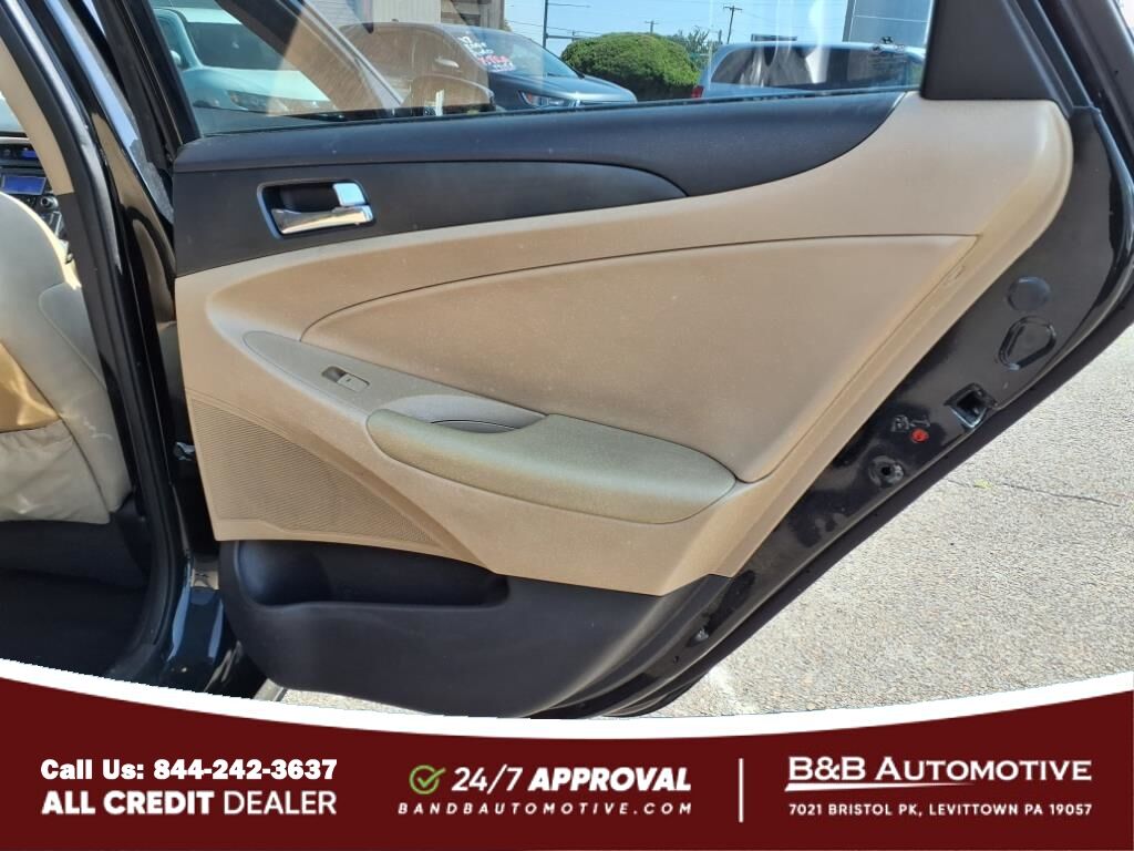 2013 Hyundai SONATA GLS Levittown PA