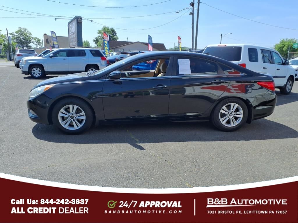 2013 Hyundai SONATA GLS Levittown PA