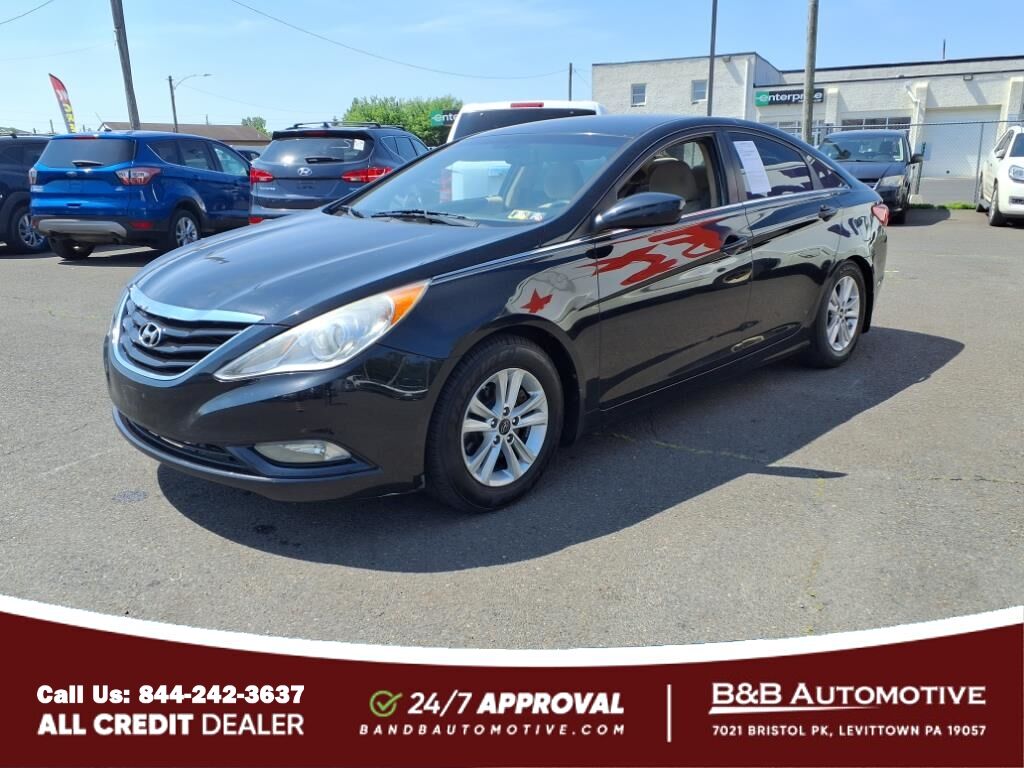 2013 Hyundai SONATA GLS Levittown PA