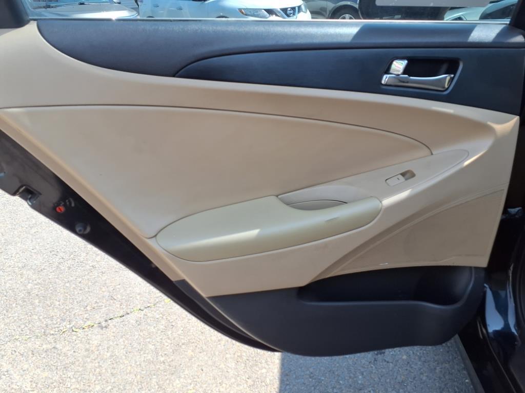 2013 Hyundai SONATA GLS Levittown PA