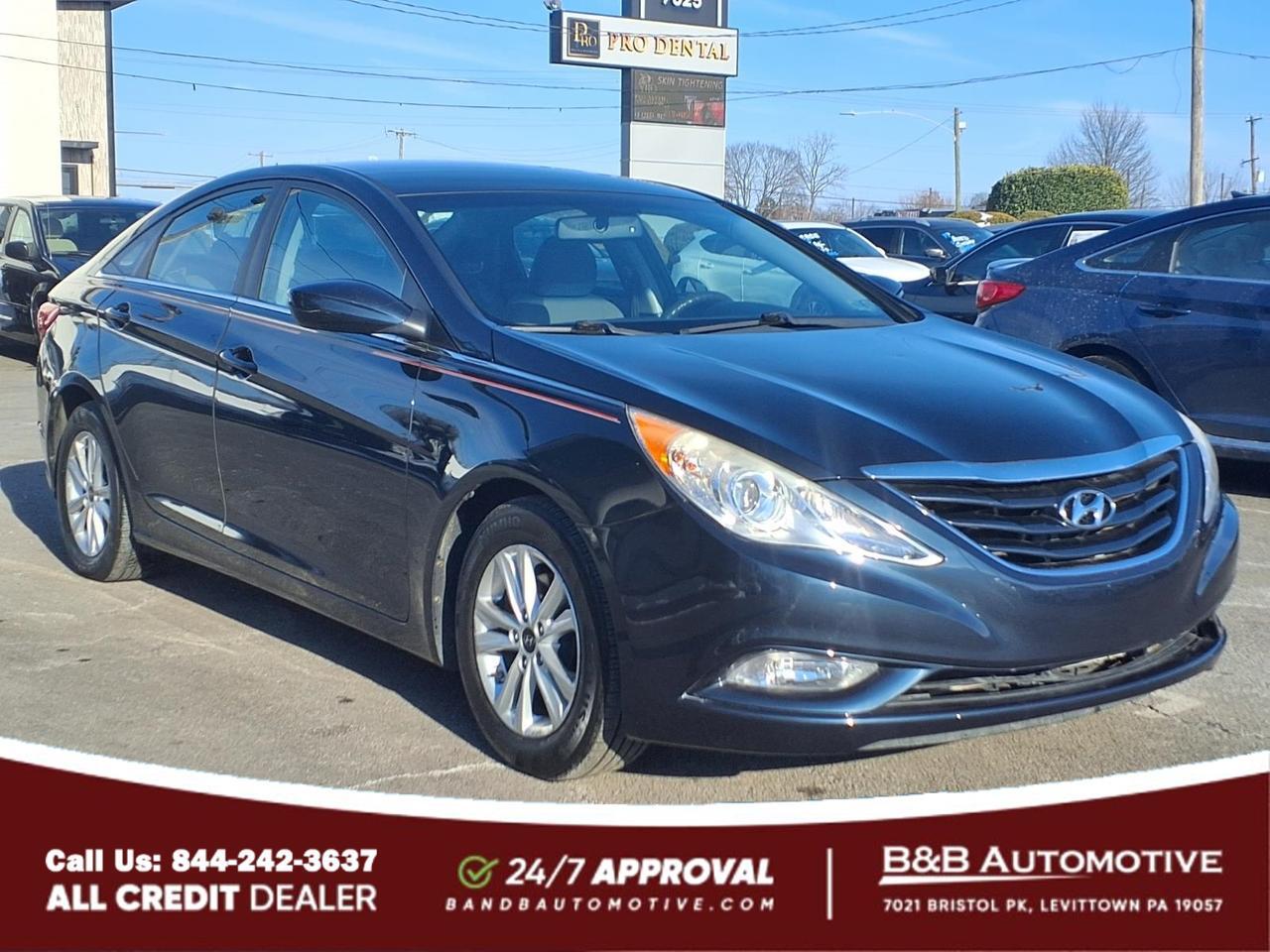 2013 Hyundai SONATA GLS