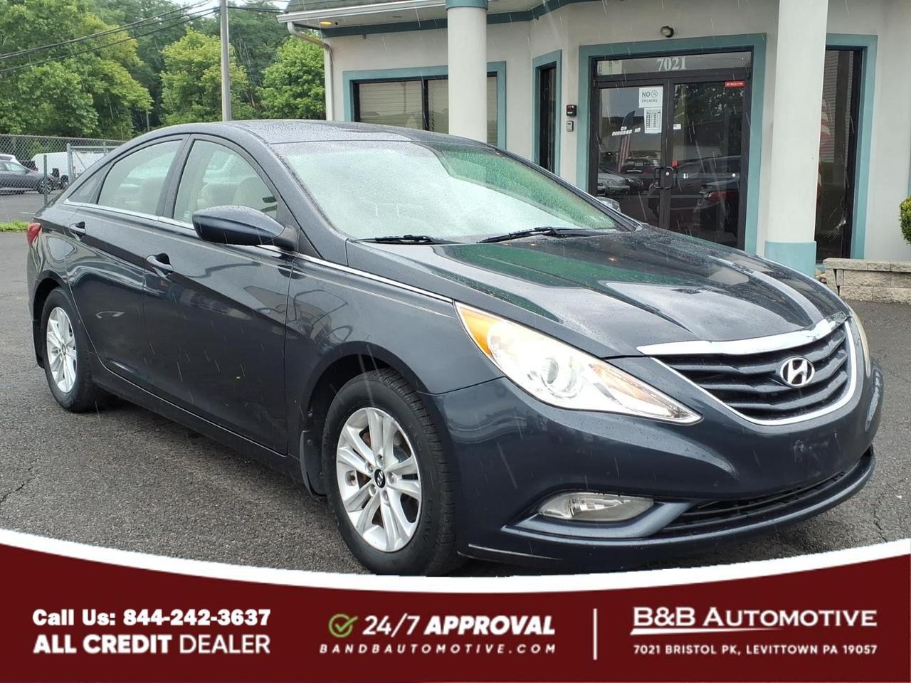 2013 Hyundai SONATA GLS