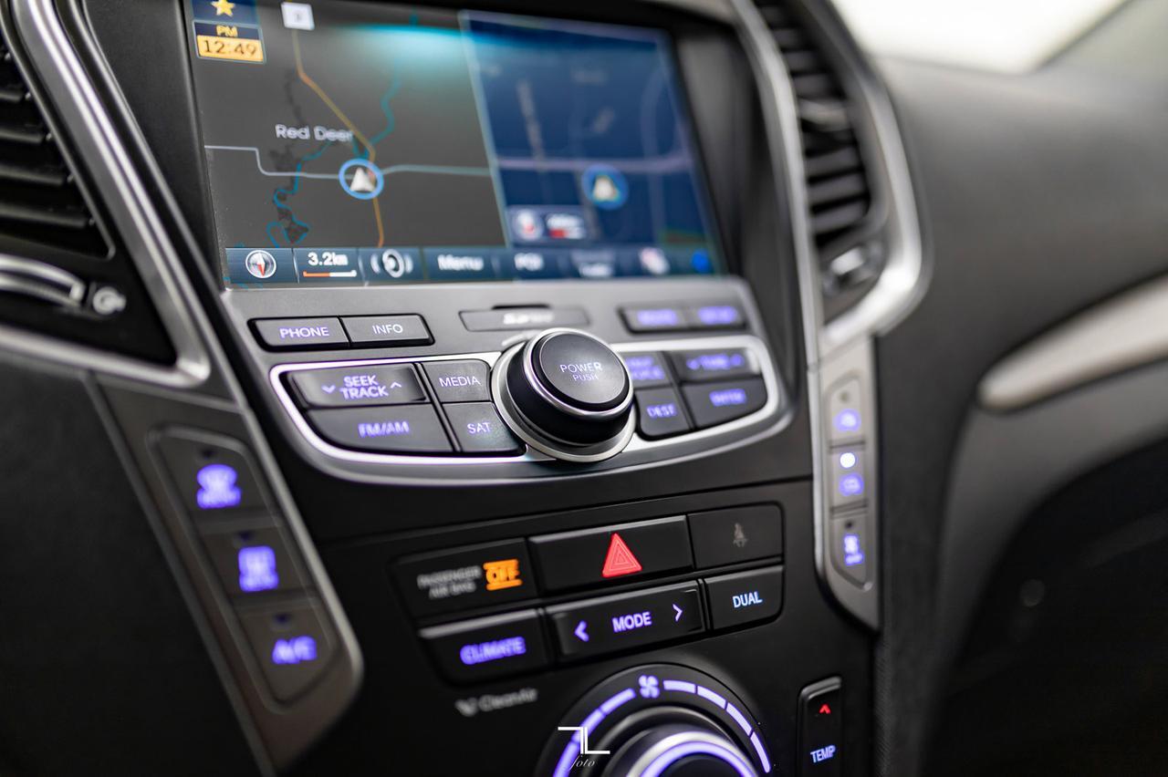 2013 Hyundai Santa Fe XL AWD Limited Leather Roof Nav BCam Red Deer AB