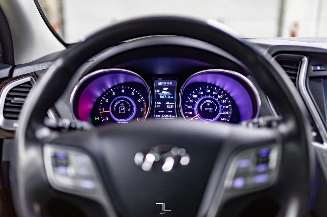 2013 Hyundai Santa Fe XL AWD Limited Leather Roof Nav BCam Red Deer AB