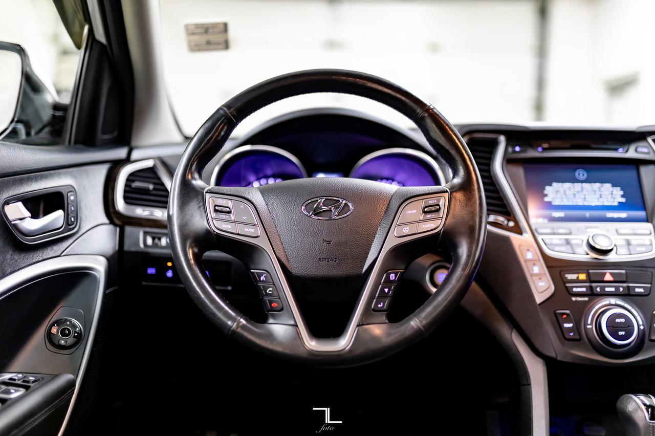 2013 Hyundai Santa Fe XL AWD Limited Leather Roof Nav BCam Red Deer AB