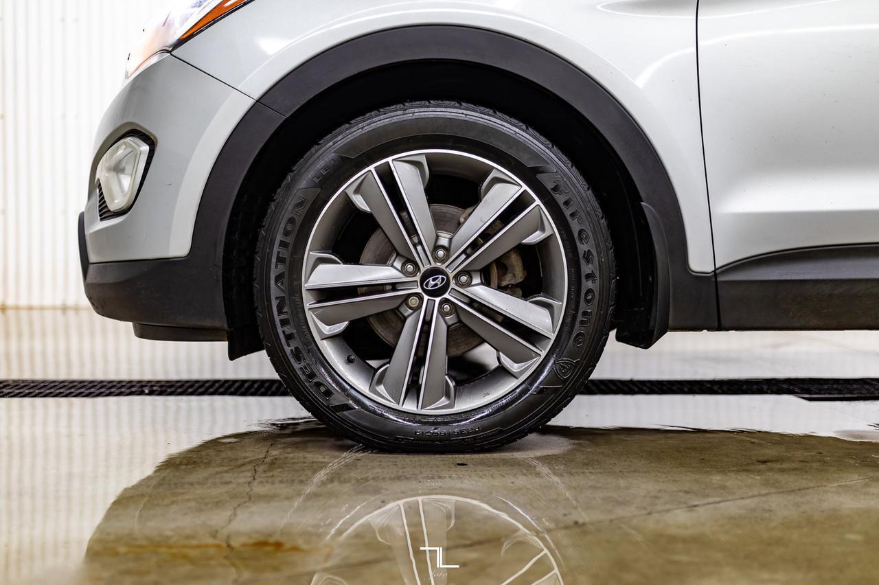 2013 Hyundai Santa Fe XL AWD Limited Leather Roof Nav BCam Red Deer AB