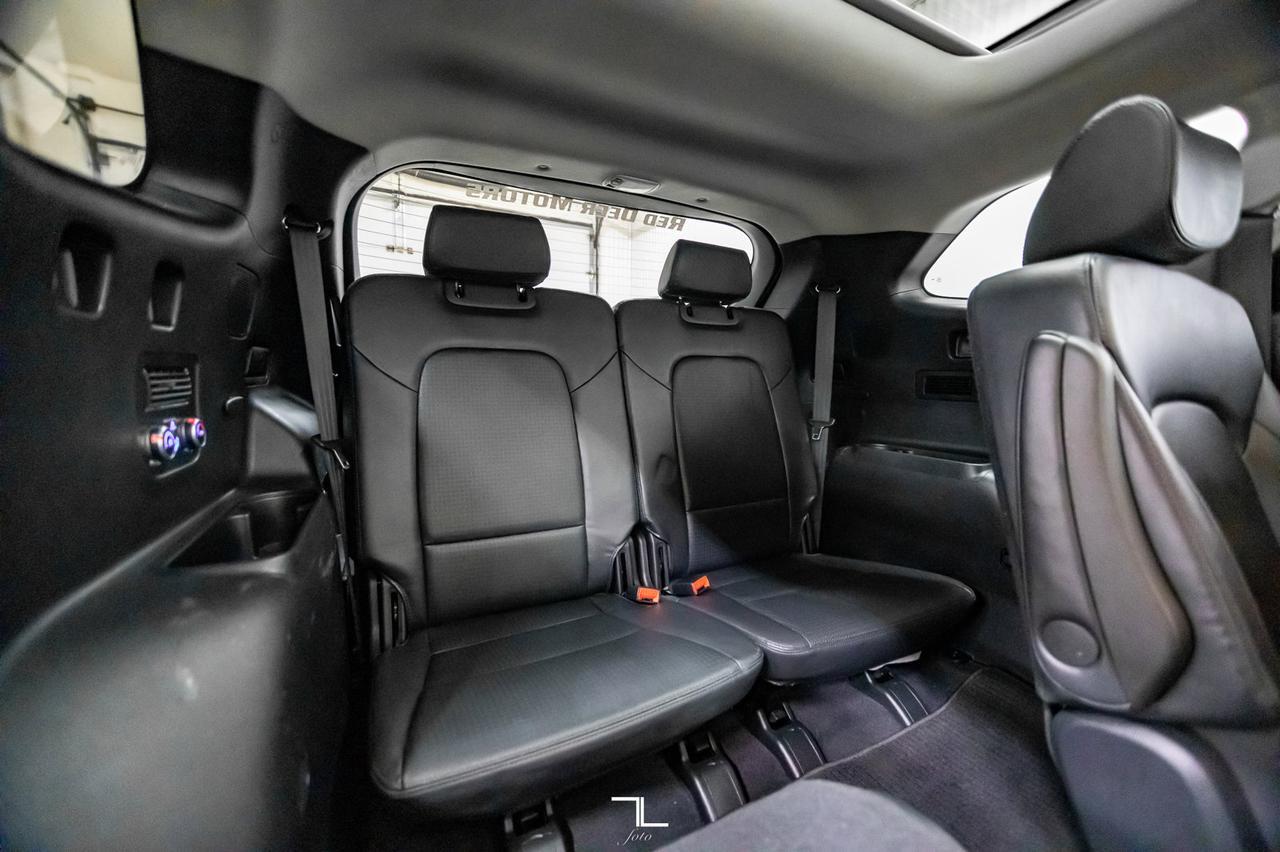 2013 Hyundai Santa Fe XL AWD Limited Leather Roof Nav BCam Red Deer AB