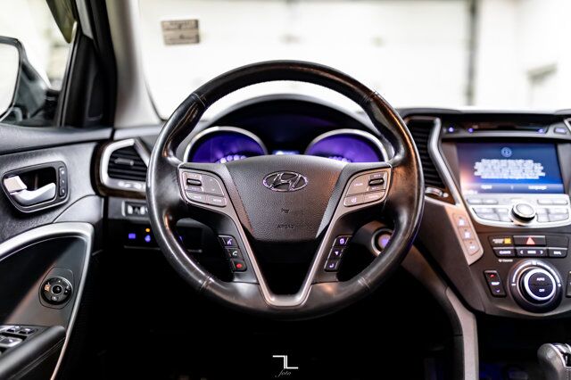 2013 Hyundai Santa Fe XL AWD Limited Leather Roof Nav BCam Red Deer AB