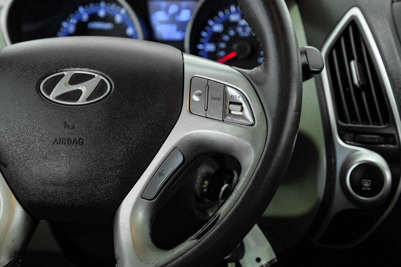 2013 Hyundai Tucson GLS AWD SUNROOF LEATHER/CLOTH HEATED SEATS BLUETOOTH CRUISE CONT Carrollton TX