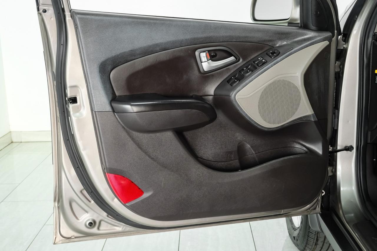 2013 Hyundai Tucson GLS AWD SUNROOF LEATHER/CLOTH HEATED SEATS BLUETOOTH CRUISE CONT Carrollton TX
