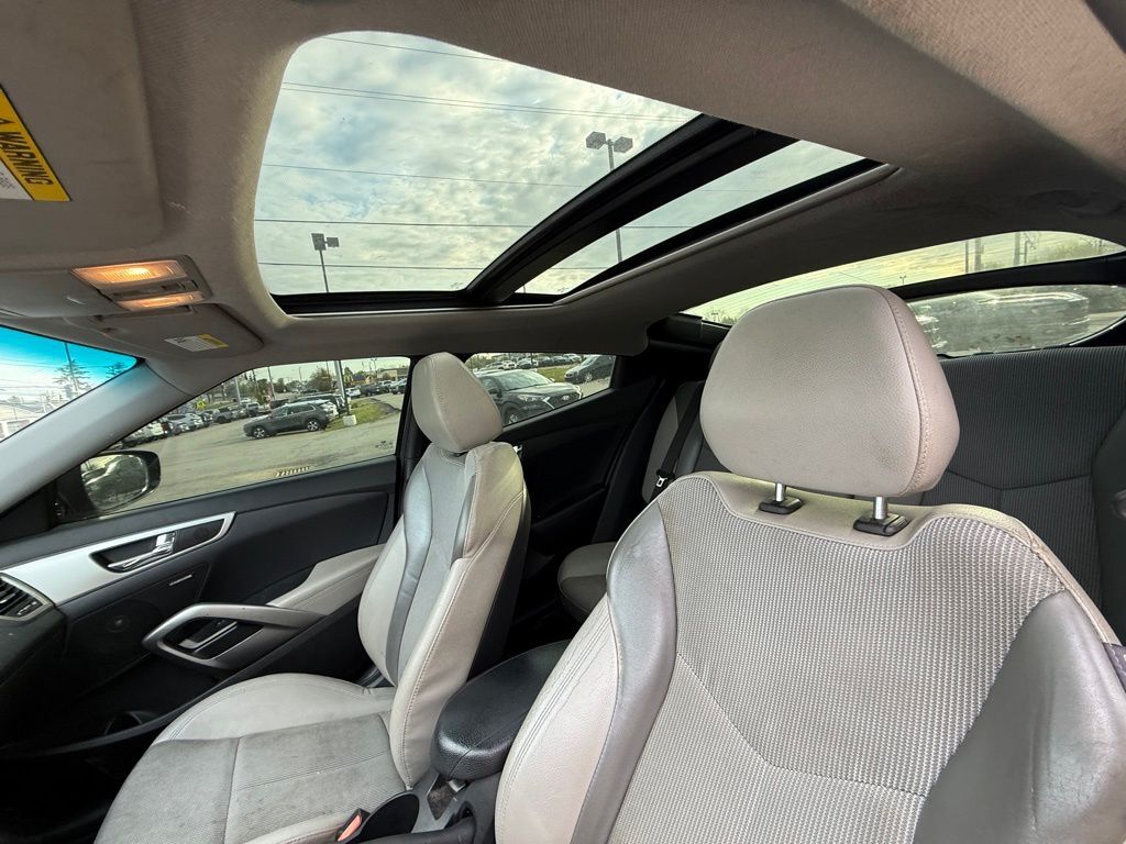 2013 Hyundai Veloster Base Crestwood KY