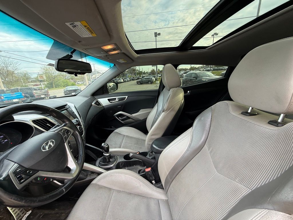 2013 Hyundai Veloster Base Crestwood KY