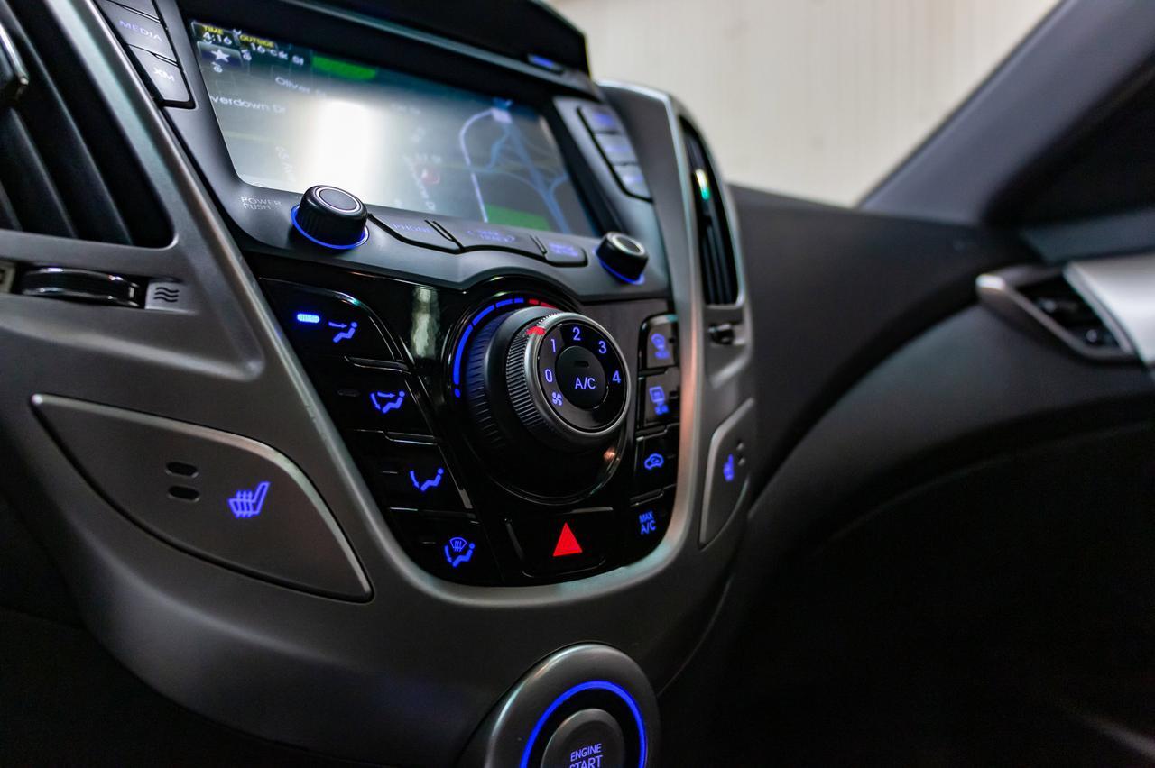 2013 Hyundai Veloster Tech Roof Nav BCam Red Deer AB