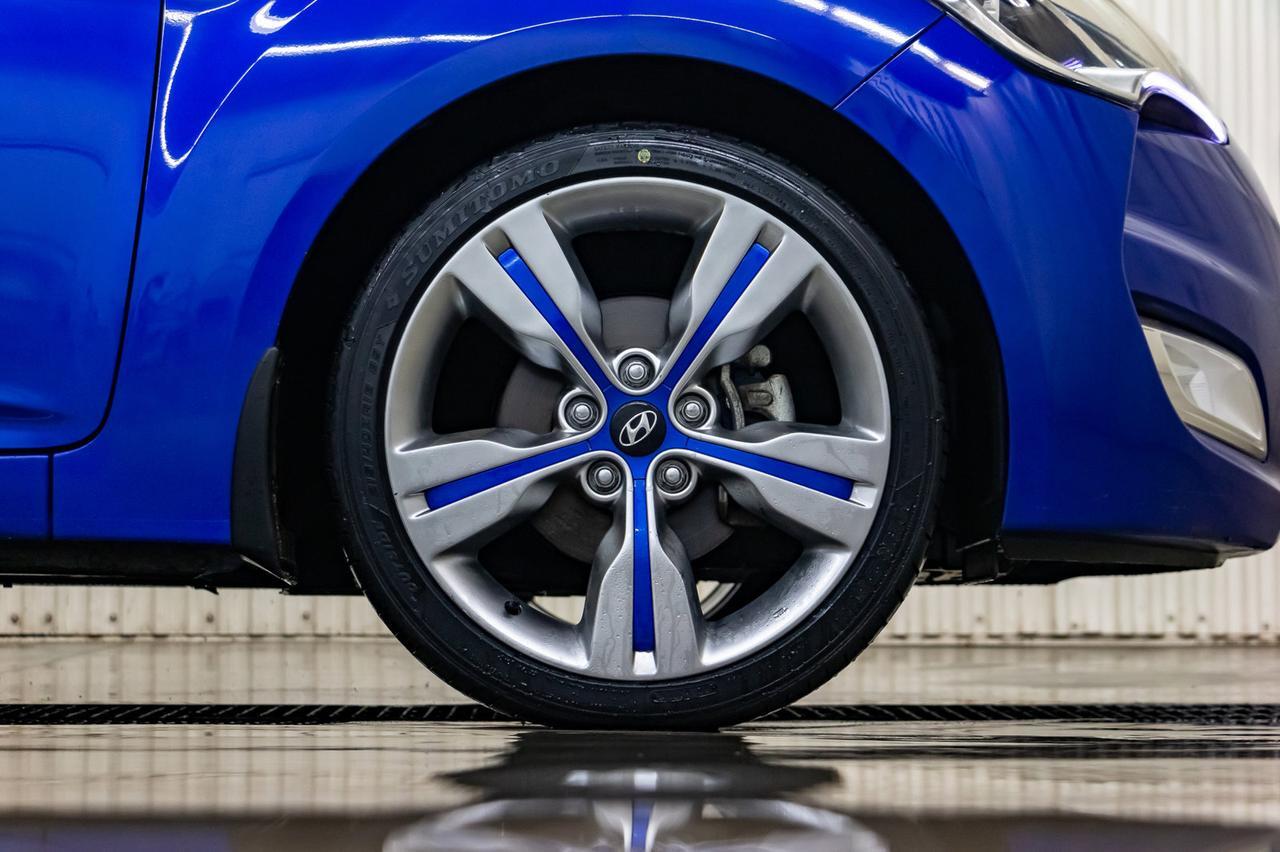 2013 Hyundai Veloster Tech Roof Nav BCam Red Deer AB