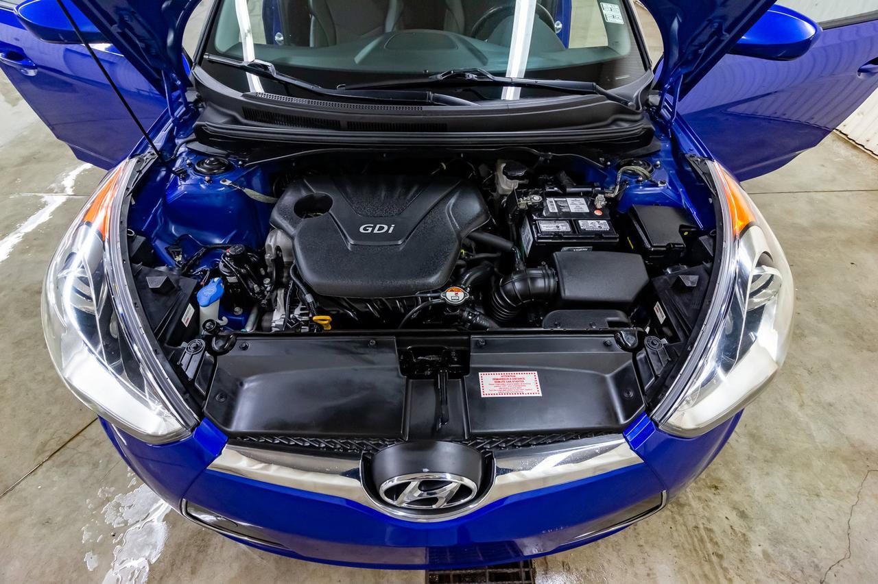 2013 Hyundai Veloster Tech Roof Nav BCam Red Deer AB