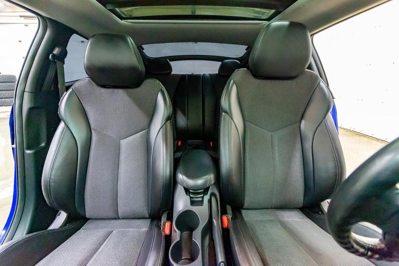 2013 Hyundai Veloster Tech Roof Nav BCam Red Deer AB