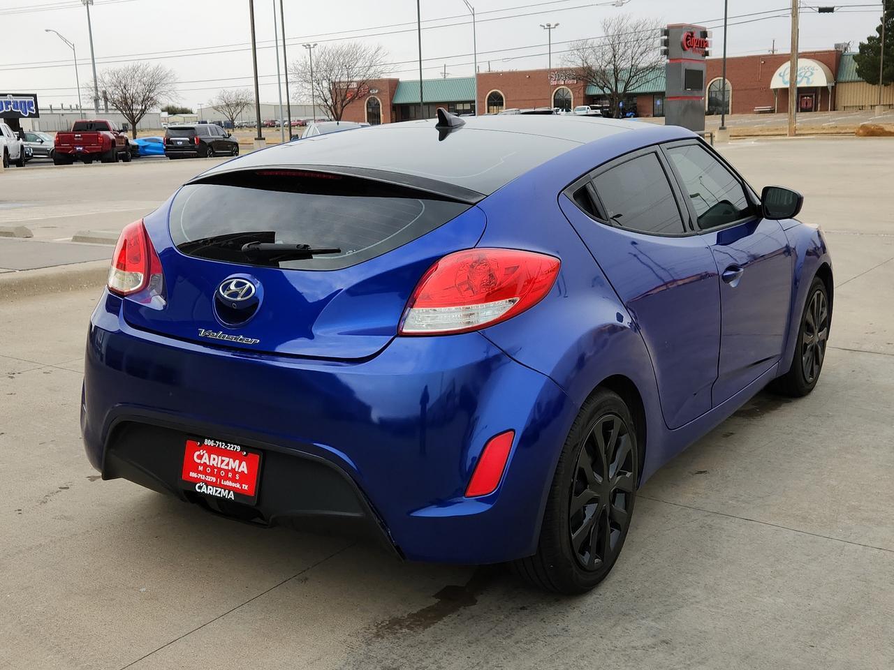 2013 Hyundai Veloster w/Black Int Lubbock TX