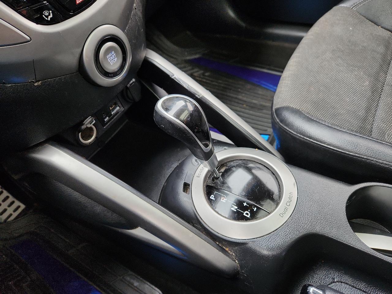 2013 Hyundai Veloster w/Black Int Lubbock TX